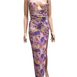 PRETTY LITTLE THINGS PURPLE FLORAL PRINTED PLISSE WIRED PLUNGE MAXI DRESS. SZ-6